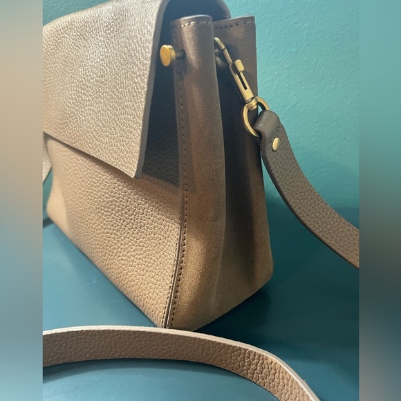 Treasure & Bond Crossbody Bag - Picture 4 of 12